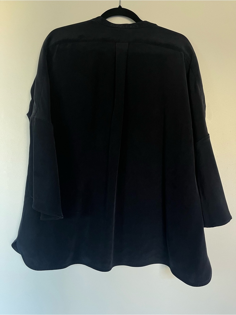 Ann Mashburn V-Neck Tunic Top - Picture 2 of 5